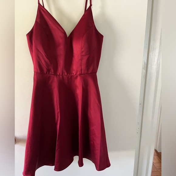 B. Smart Formal dress - Picture 1 of 4